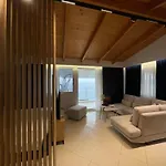 Qeparo Napolon Complex