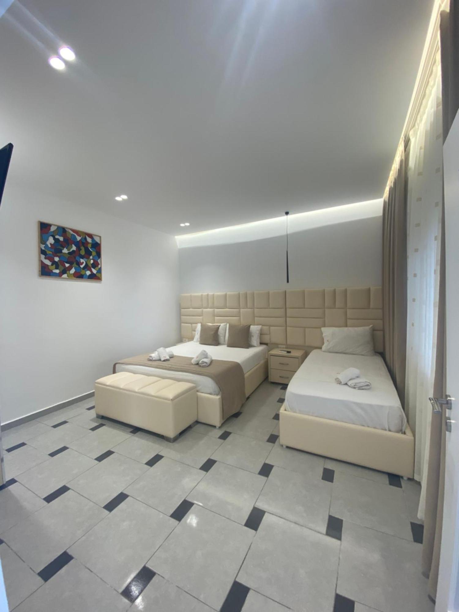 Hotell Napolon Complex Qeparo